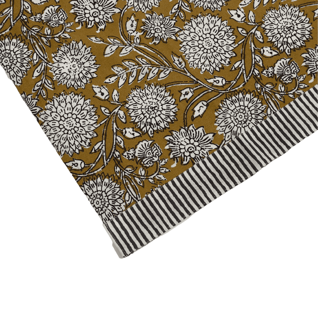 Mantel flower print rojo 200x135cm